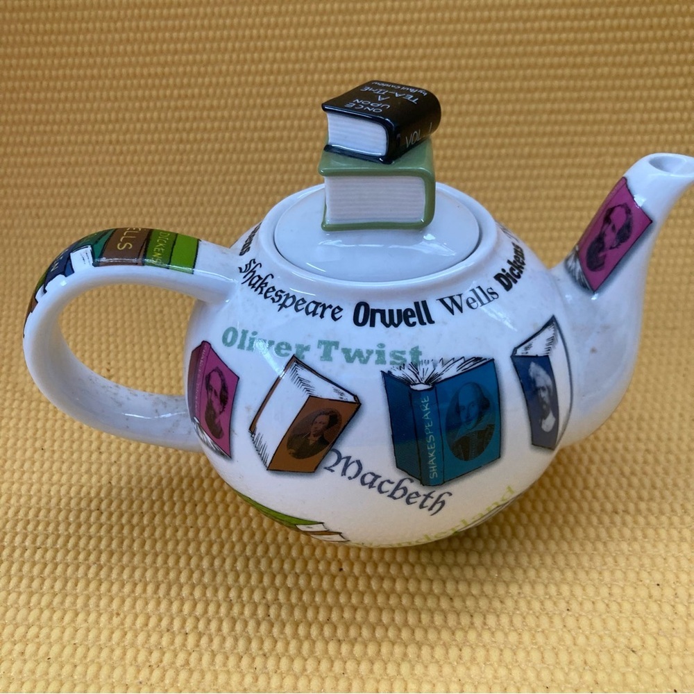 Paul Cardew Novel -Tea  teapot “ Once upon a Tea Time design collectible 2011 - Picture 3 of 6